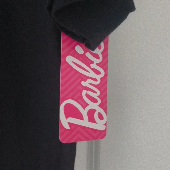 Brand new with Tags !!! Barbie XL Black T-Shirt - Picture 3 of 5
